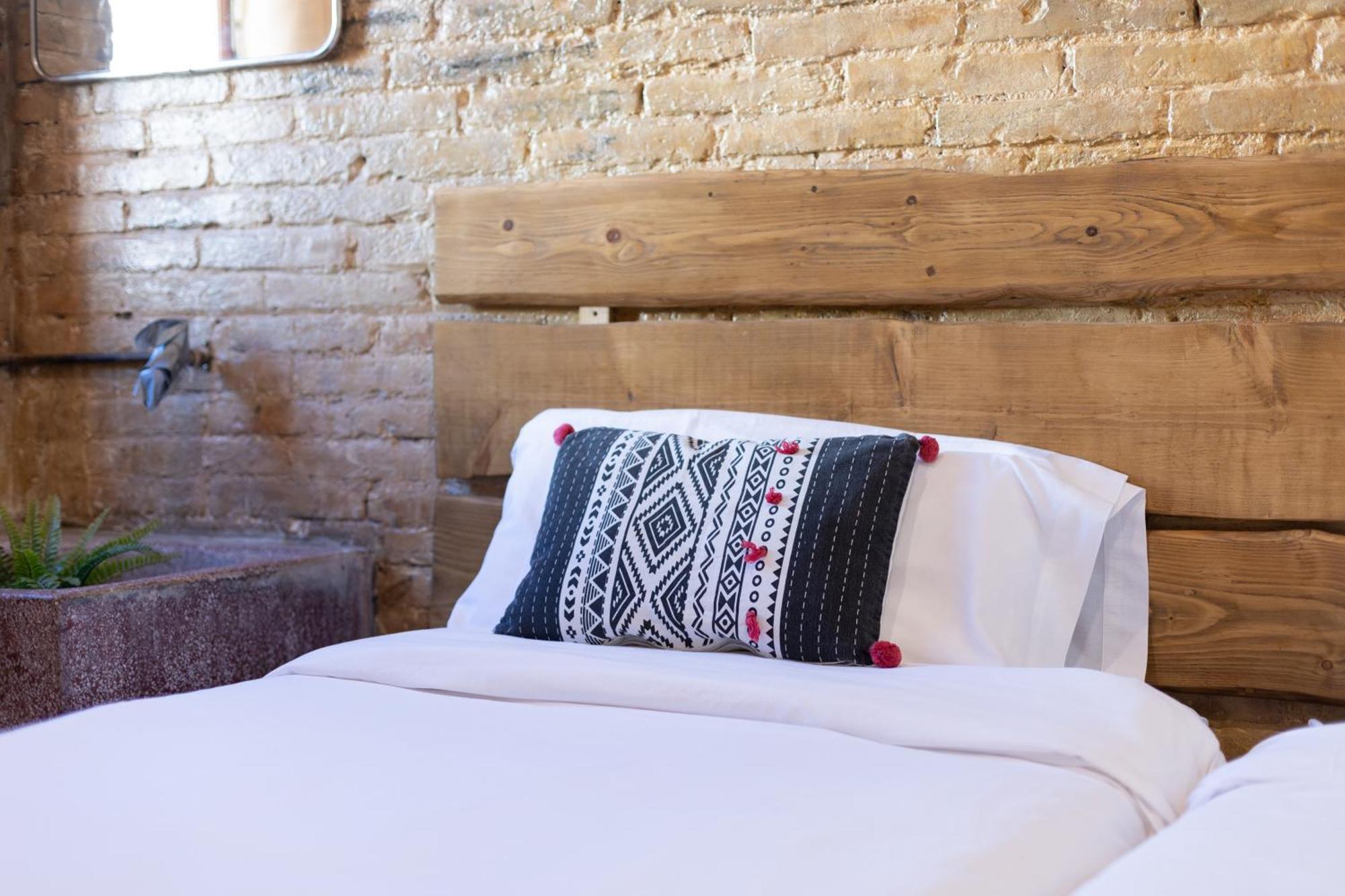 Bed and Breakfast Bird House Valenza Esterno foto