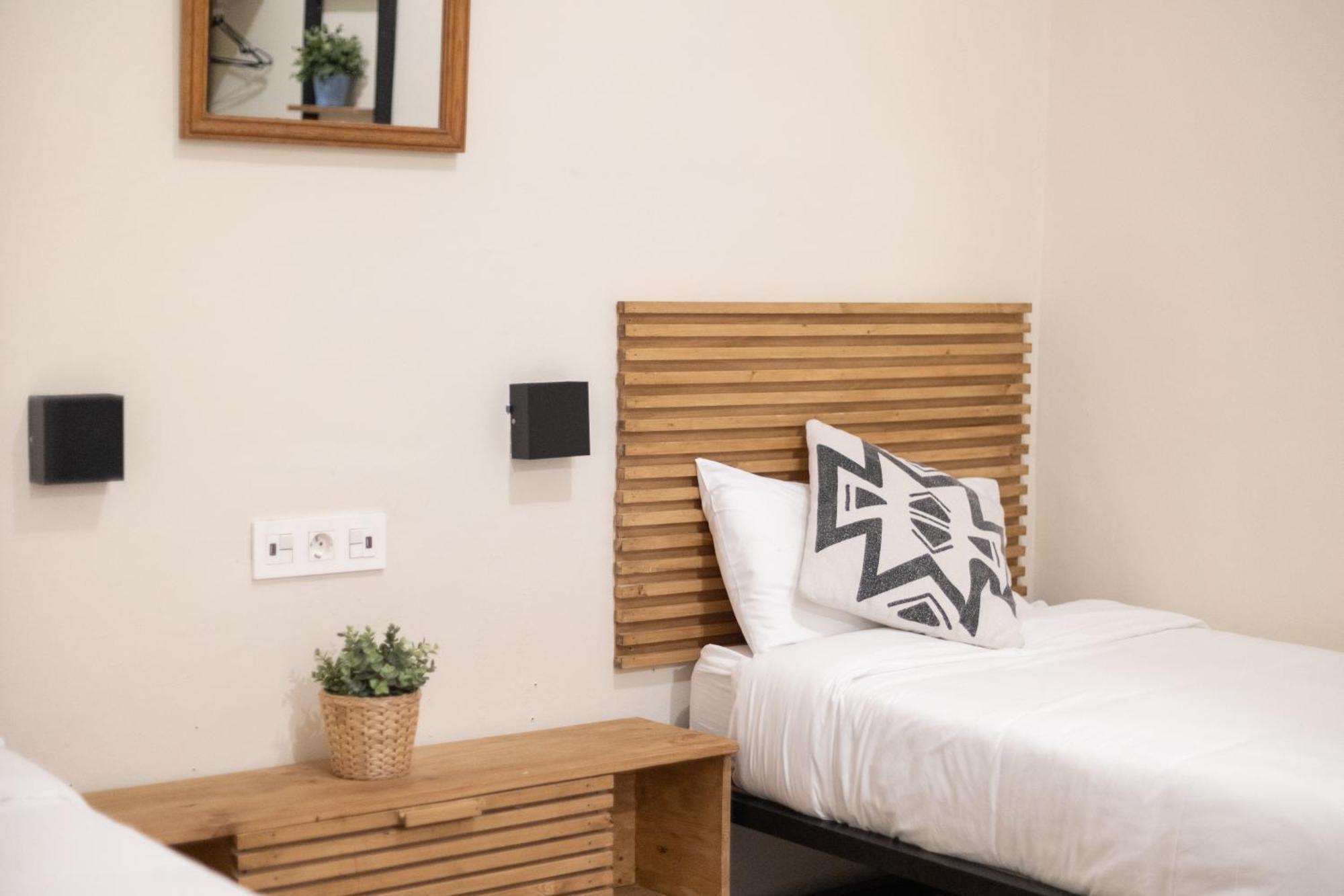 Bed and Breakfast Bird House Valenza Esterno foto